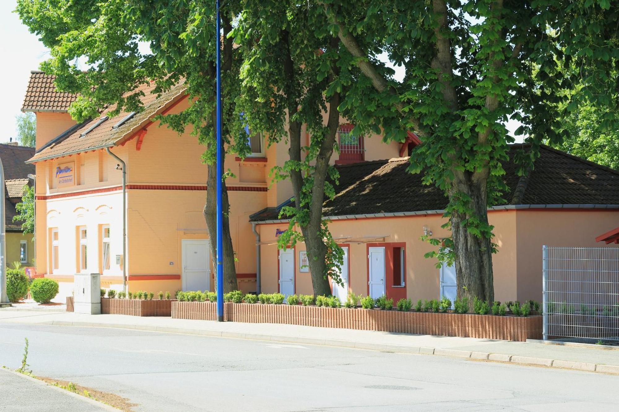 Pension Am Ostbahnhof Gotha Exterior photo
